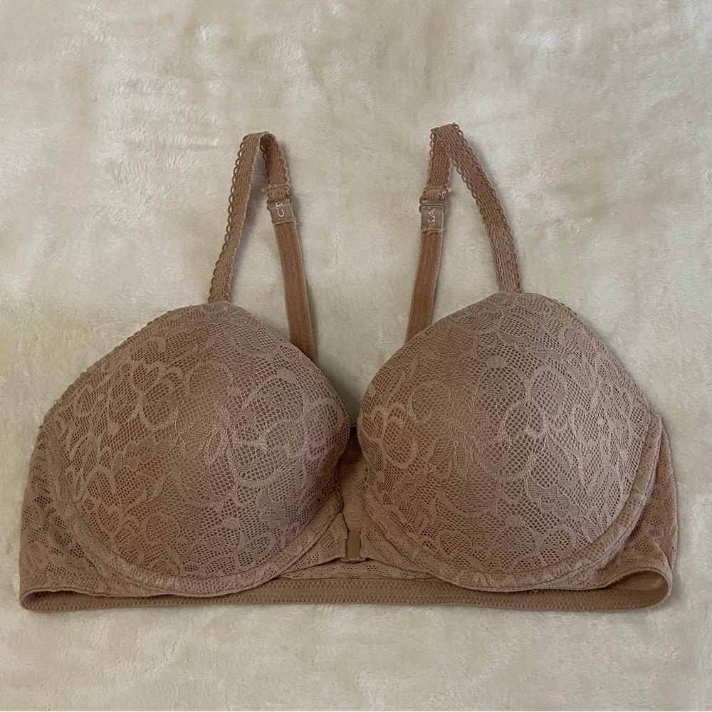 VICTORIA'S SECRET / Nude Lace Push-up Bra Padded Razorback Size 36C